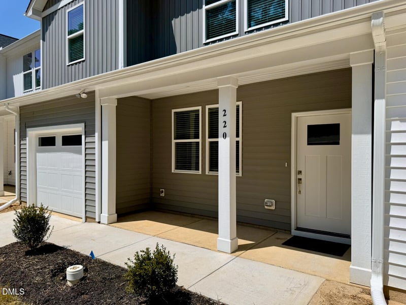 220 George St, Four Oaks, NC 27524