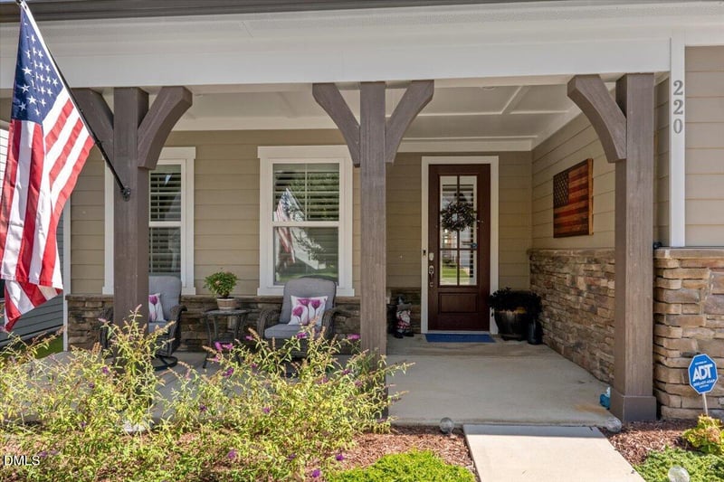 220 Ivory Ln, Raleigh, NC 27610