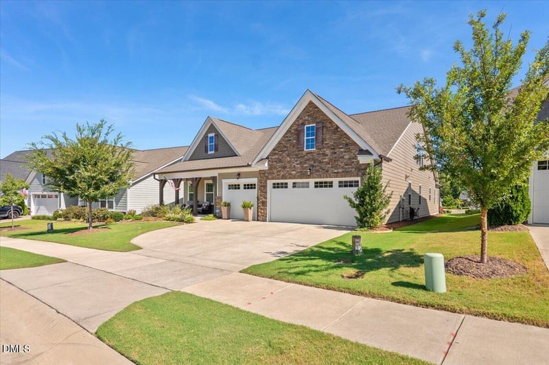 220 Ivory Ln, Raleigh, NC 27610