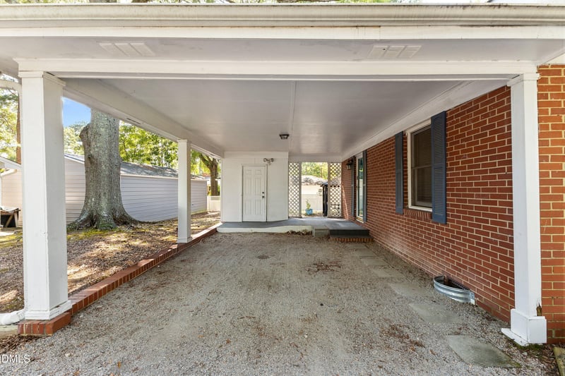220 Lakewood Dr, Wendell, NC 27591