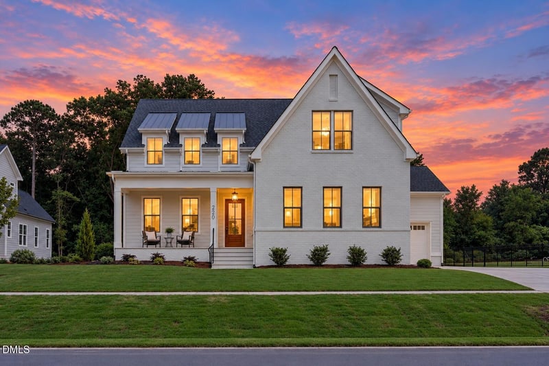 220 Meadow Walk Dr, Fuquay Varina, NC 27526