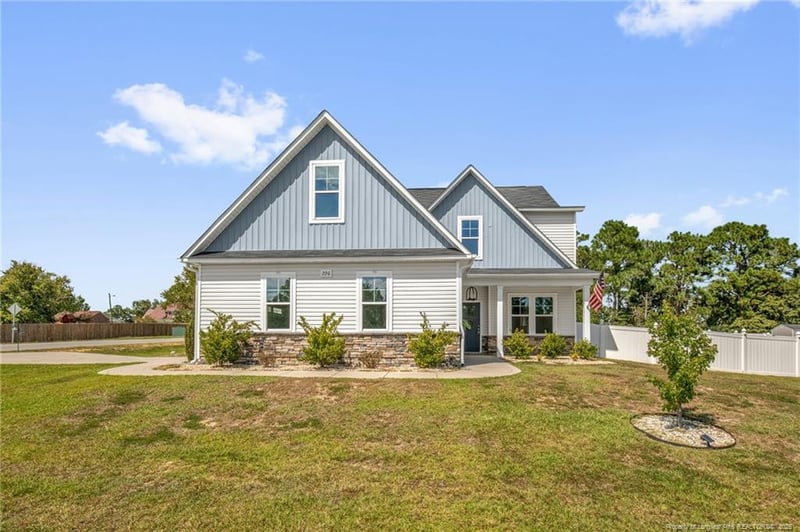 220 Nairn St, Fayetteville, NC 28311