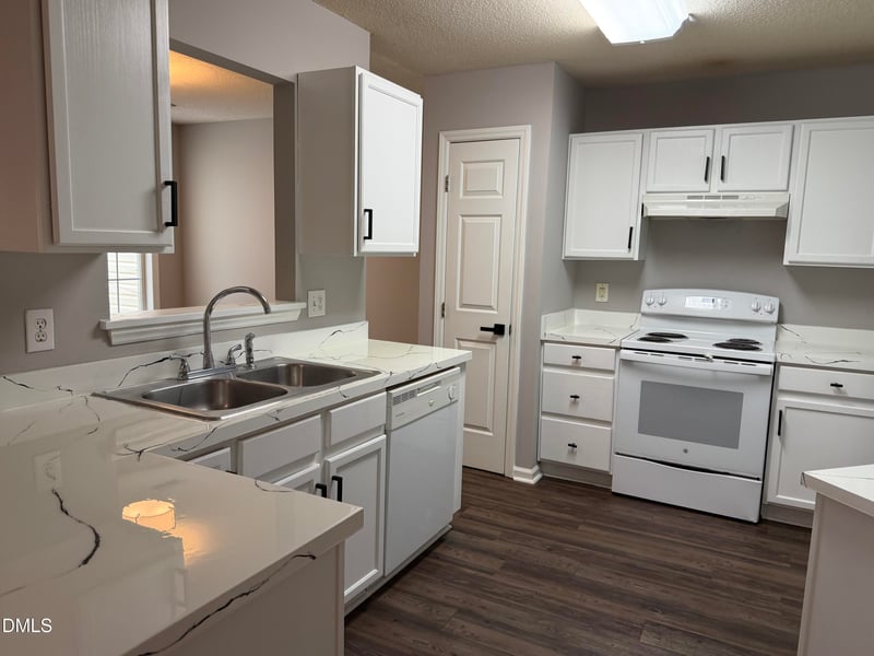 2201 Mountain Mist Ct #302, Raleigh, NC 27603