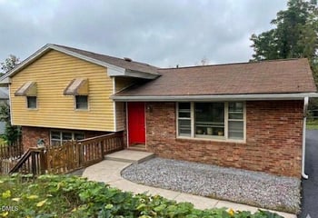 2201 Valiant St, Raleigh, NC 27610
