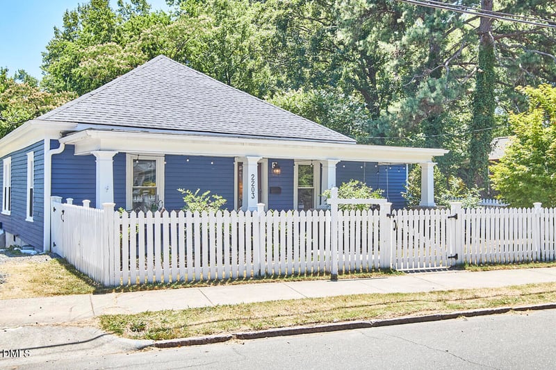 2203 Chapel Hill Rd, Durham, NC 27707