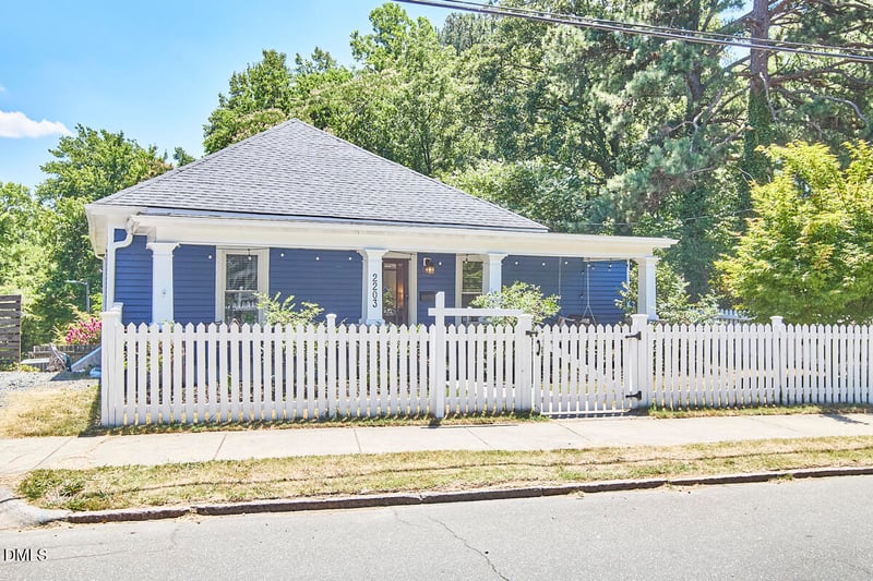 2203 Chapel Hill Rd, Durham, NC 27707
