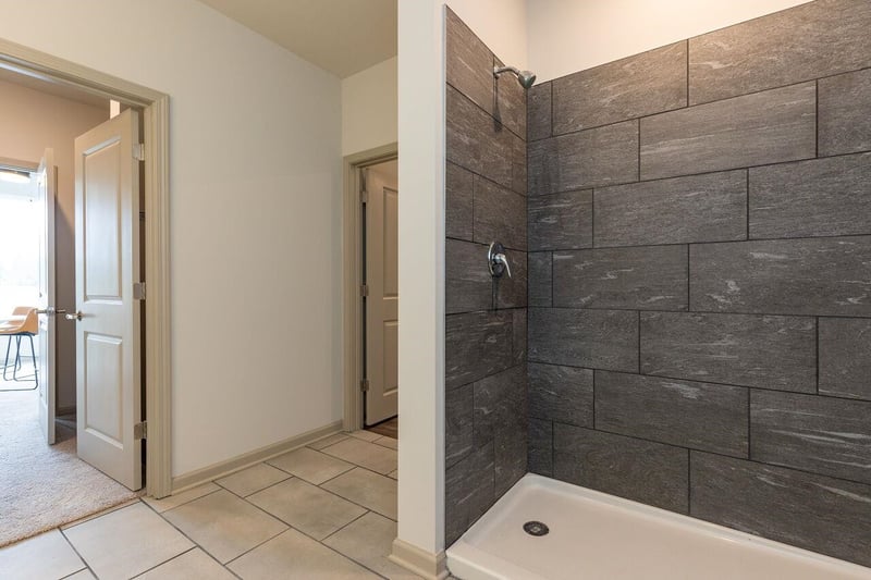 2204 Gathering Square Ct, Fuquay Varina, NC 27526
