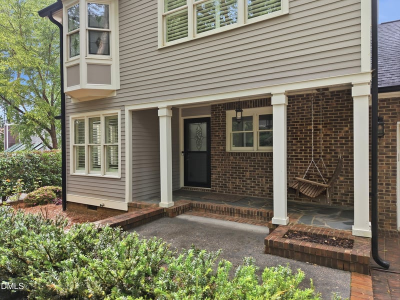 2204 Oxford Hills Dr, Raleigh, NC 27608