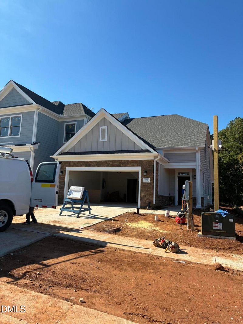 2207 Wigan Ln, Durham, NC 27703