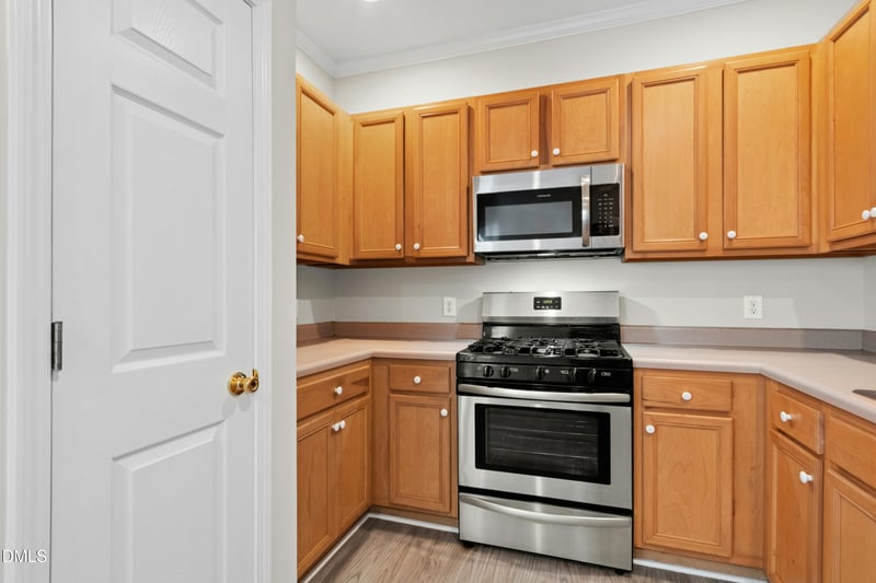 2209 Long Pine Ln, Raleigh, NC 27603