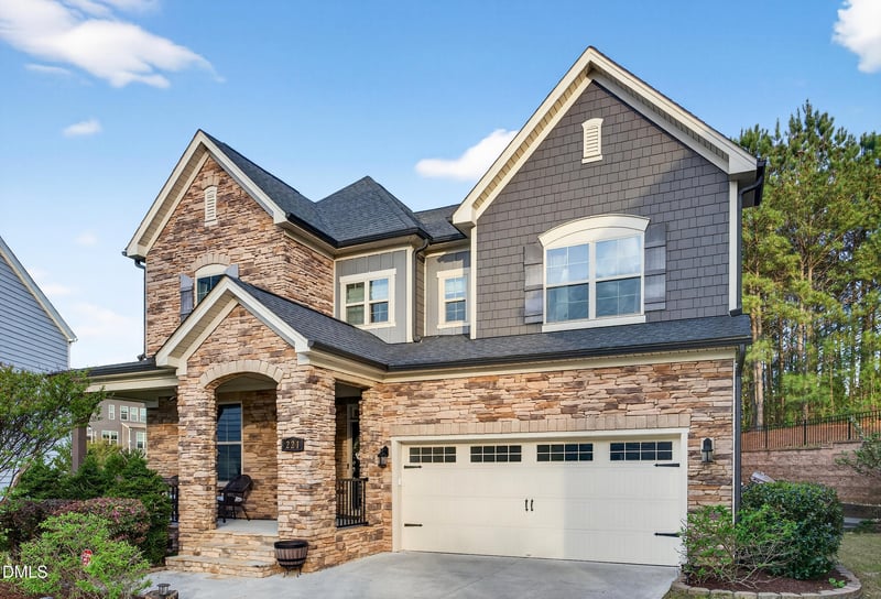 221 Birdsgrove Ct, Cary, NC 27519