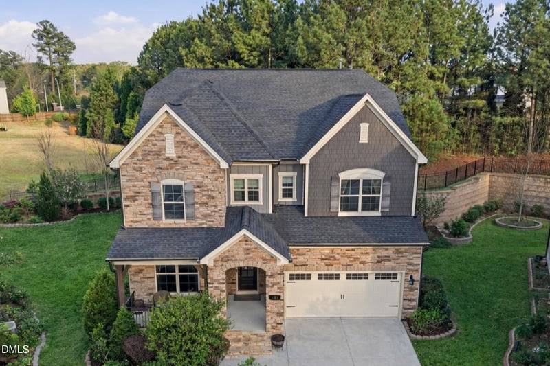 221 Birdsgrove Ct, Cary, NC 27519