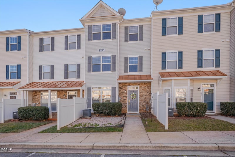 2210 Raven Rd #106, Raleigh, NC 27614