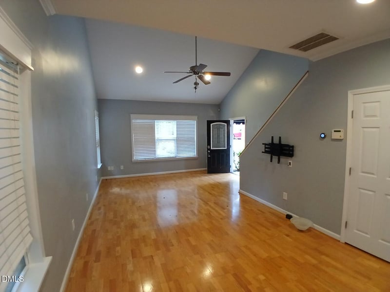 2215 University Dr, Durham, NC 27707