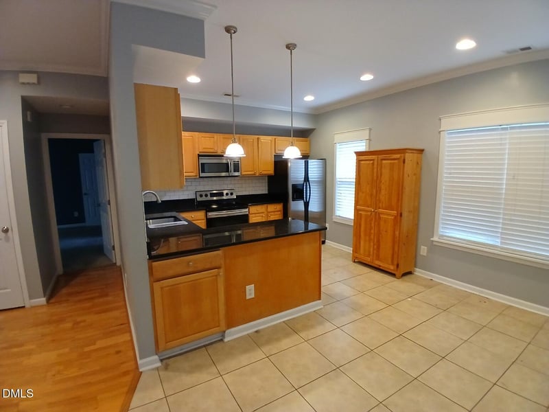 2215 University Dr, Durham, NC 27707