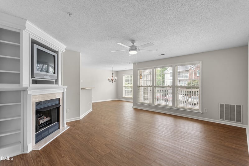 2219 Delaney Dr #214, Burlington, NC 27215