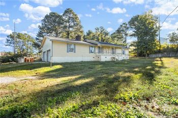 222 Old Gate Rd, Fayetteville, NC 28314