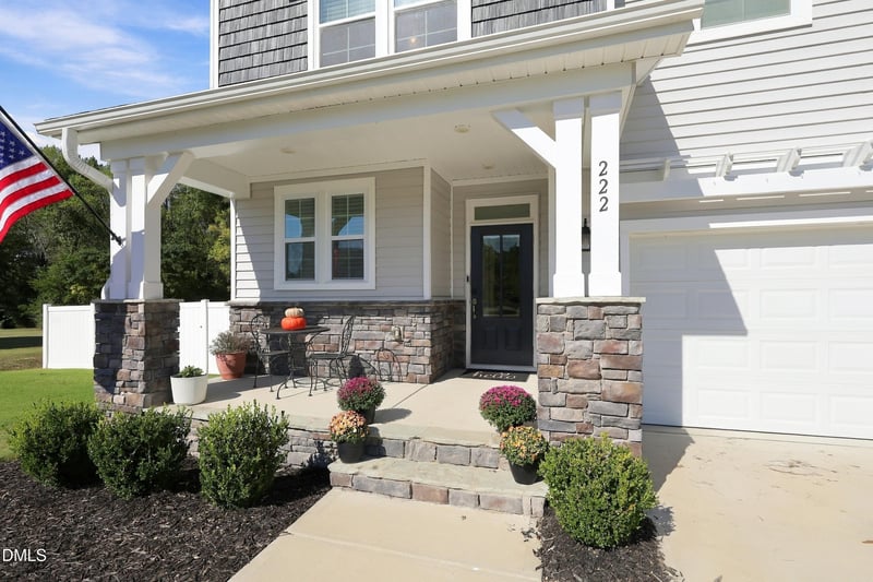 222 Salem Vlg Dr, Fuquay Varina, NC 27526