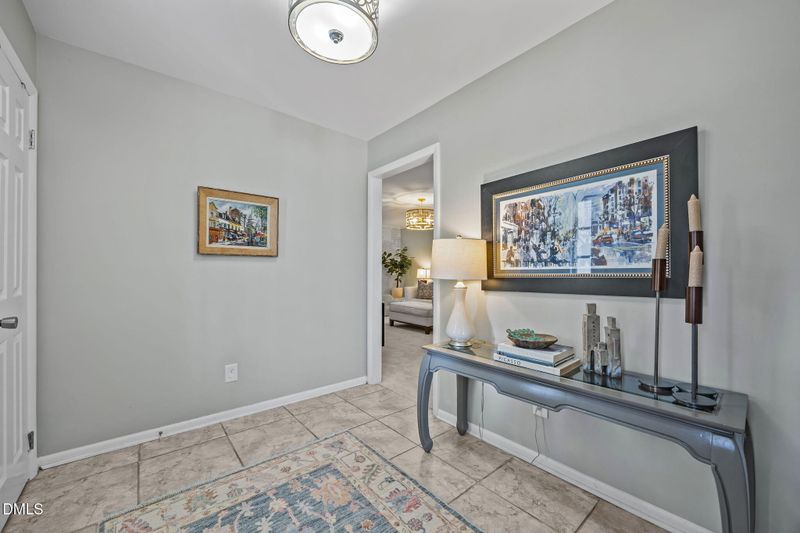 222 Westridge Dr, Raleigh, NC 27609