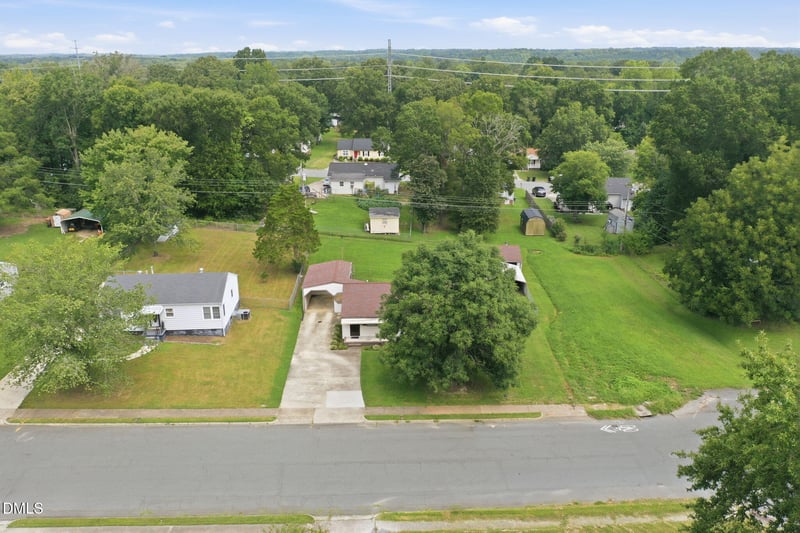 2220 Mckinney St, Burlington, NC 27217