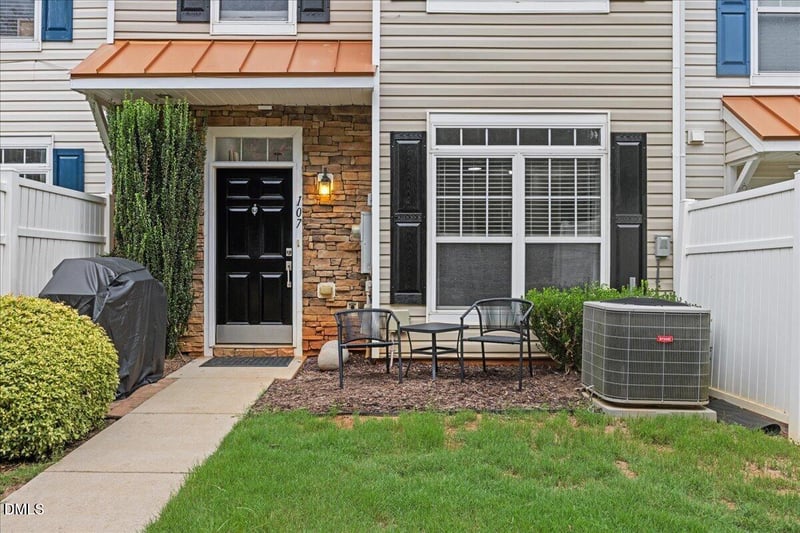 2220 Raven Rd #107, Raleigh, NC 27614