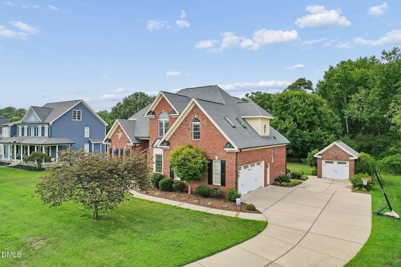 2228 Belvinwood Dr, Fuquay Varina, NC 27526