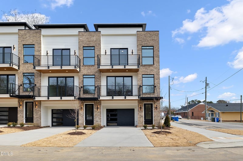 223 S West St, Fuquay Varina, NC 27526