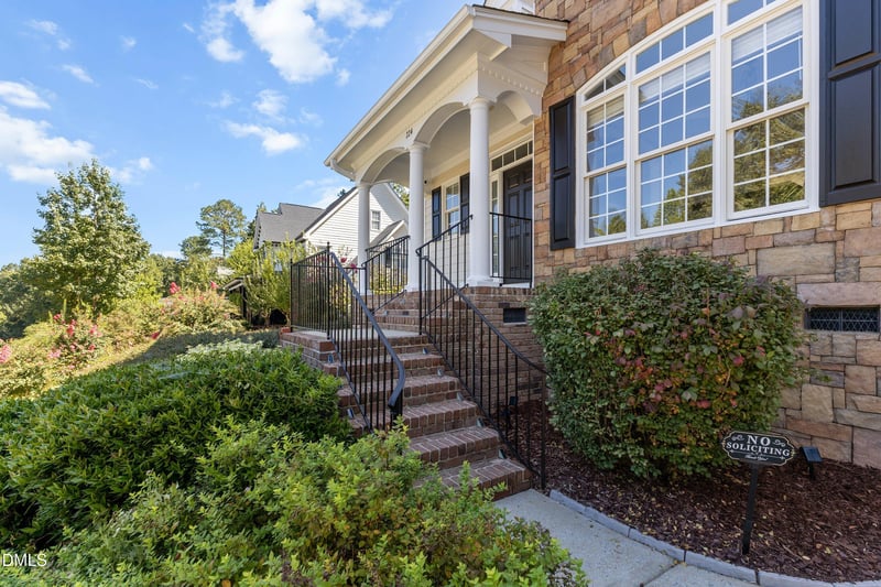 224 Kensington Ct, Clayton, NC 27527