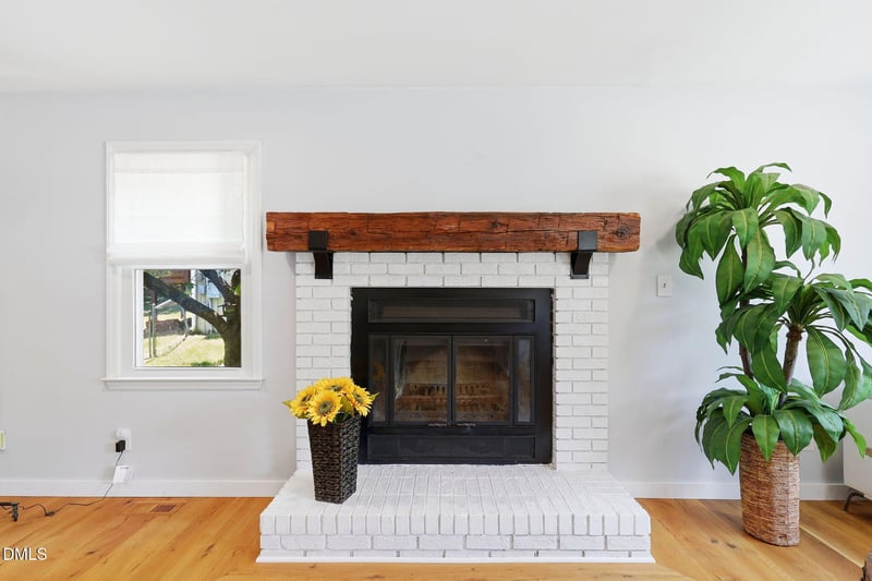 224 Rosehaven Dr, Raleigh, NC 27609