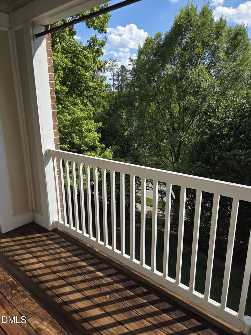 224 Waterford Lake Dr, Cary, NC 27519