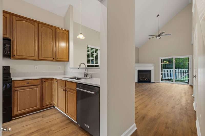 2246 Banks Hill Row Rd, Raleigh, NC 27614