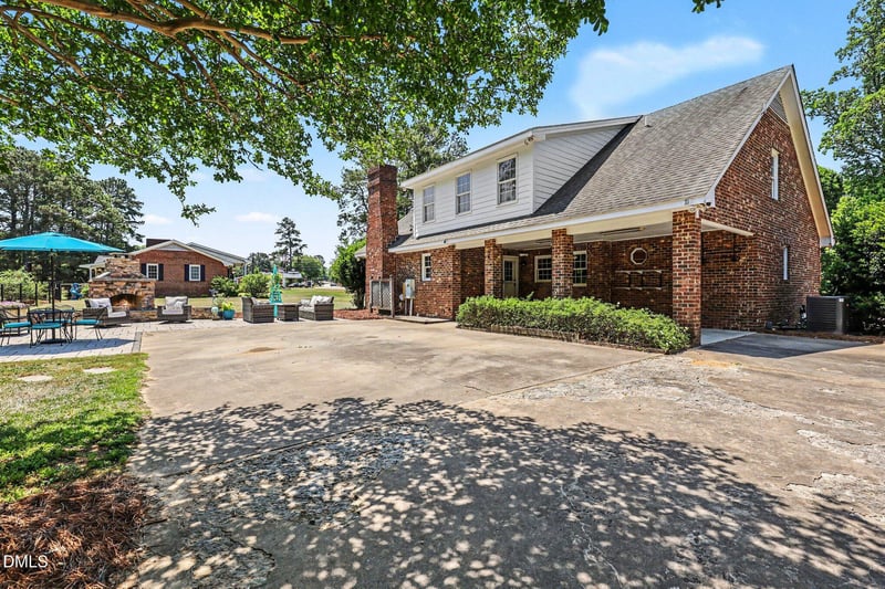 2256 Shotwell Rd, Clayton, NC 27520