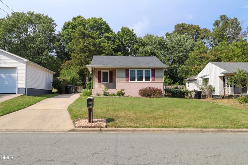 227 Albany St, Burlington, NC 27215