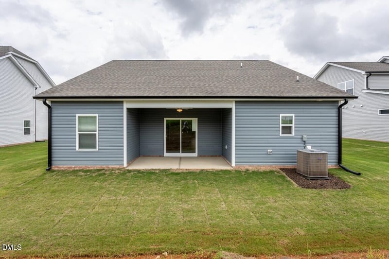 228 Custer Dr, Mebane, NC 27302