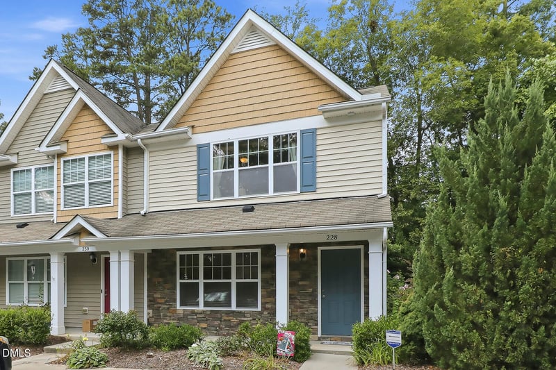 228 Harbor Haven Dr, Apex, NC 27502