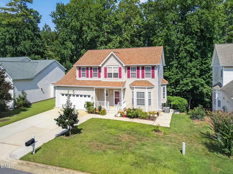 229 Tecumseh Ct, Cary, NC 27513