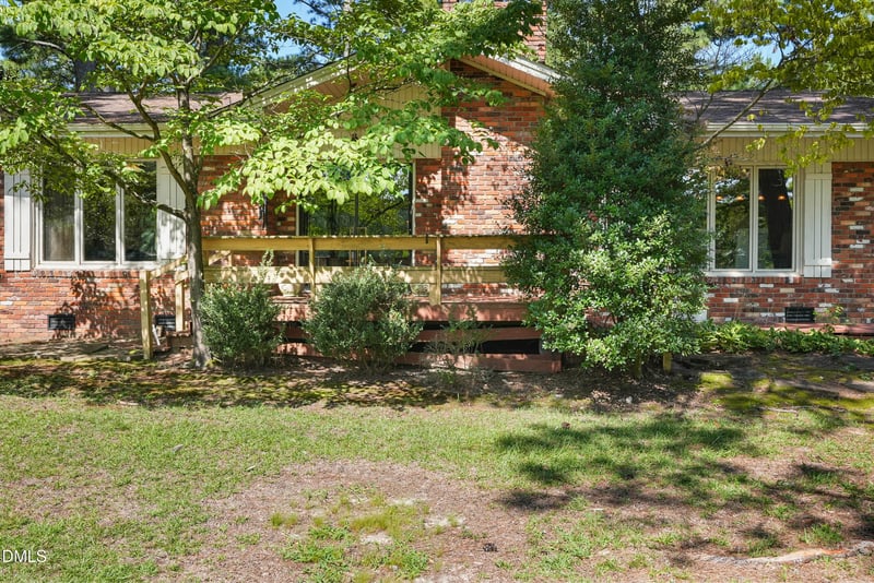 2292 Fairground Rd, Coats, NC 27521