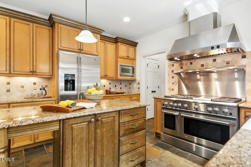 23 Butterfly Ct, Chapel Hill, NC 27517