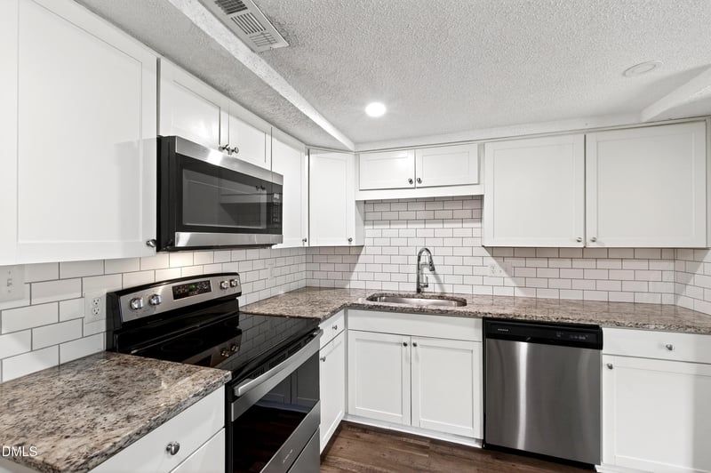 23 Patriot Cir, Durham, NC 27704
