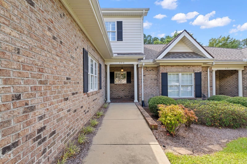 230 Lake Park Cir, Smithfield, NC 27577