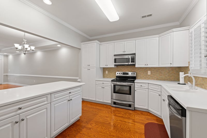 230 Lake Park Cir, Smithfield, NC 27577