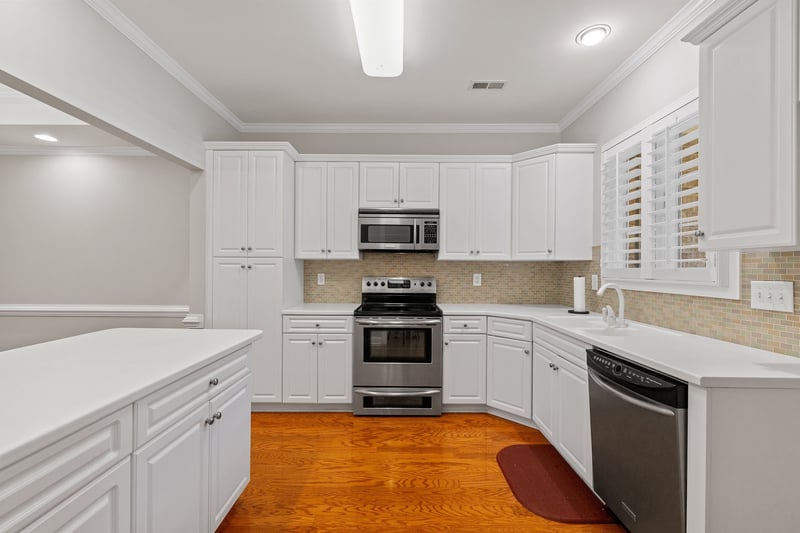 230 Lake Park Cir, Smithfield, NC 27577