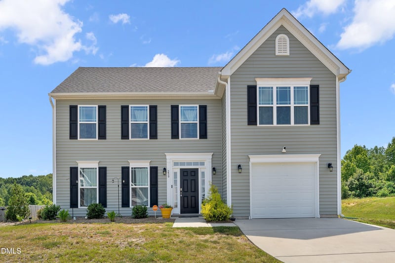 230 Rosewood Ln, Youngsville, NC 27596