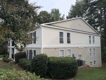 2304 Myron Dr #202, Raleigh, NC 27607