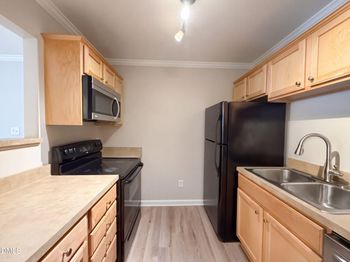 2304 Myron Dr #202, Raleigh, NC 27607