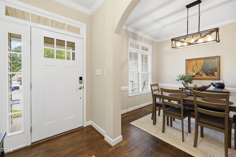 2305 Bolingbrook Ln, Raleigh, NC 27613