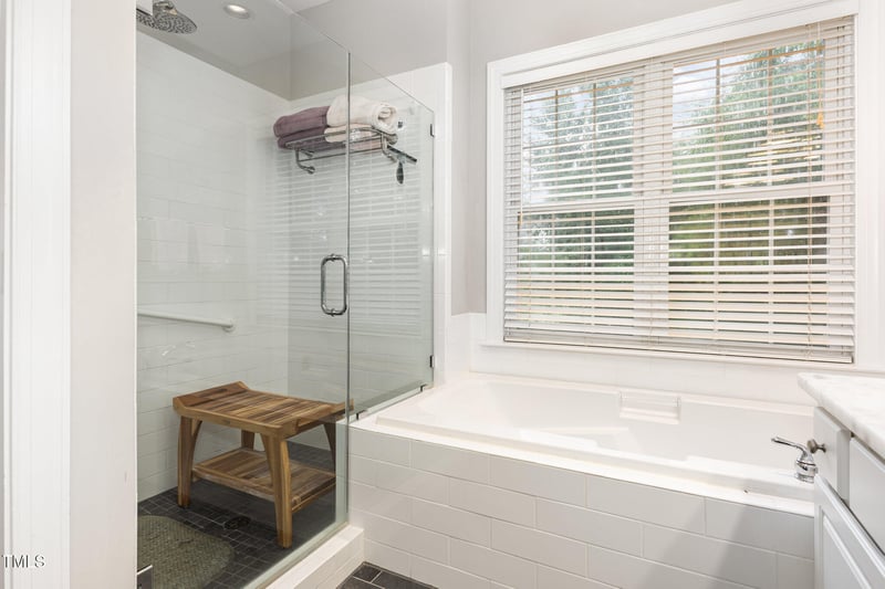2306 Carriage Oaks Dr, Raleigh, NC 27614