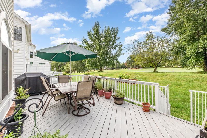2306 Carriage Oaks Dr, Raleigh, NC 27614