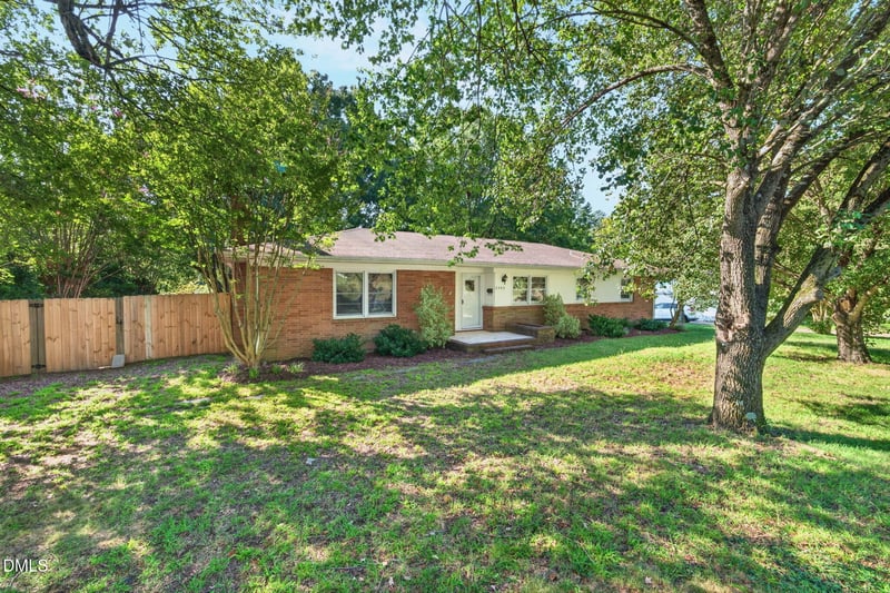 2308 Edgewood Ave, Burlington, NC 27215