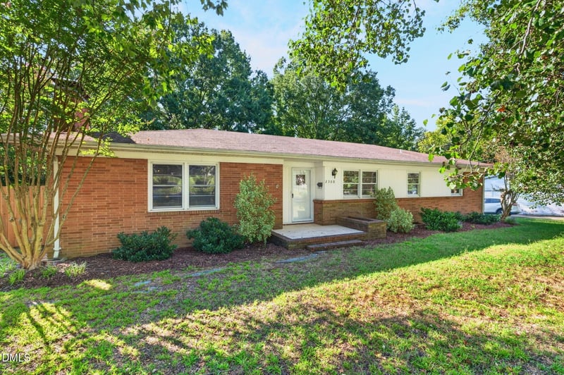 2308 Edgewood Ave, Burlington, NC 27215